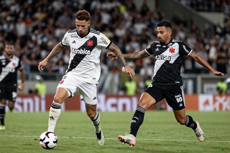 Vasco no Brasileirão 2025: Coutinho Brilha, Cuesta Revitaliza Defesa, Mas Carvalho e França Decepcionam