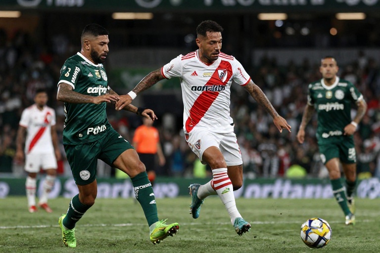 Palmeiras acerta venda de Aníbal Moreno ao River Plate por US$ 7 milhões (R$ 38,7 milhões) após aval de Abel Ferreira e desejo do jogador