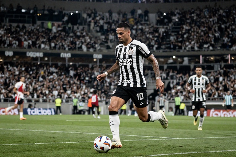 Corinthians Campeão da Copa do Brasil: Título Alvinegro Amplia Vantagem de São Paulo em Finais Contra o Rio de Janeiro