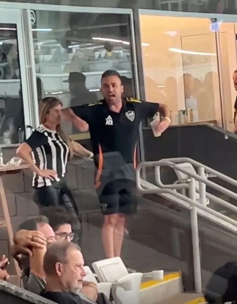 Torcedor do Atlético-MG é flagrado cometendo injúria racial contra a delegação do Palmeiras na Arena MRV News 3593 1764900305