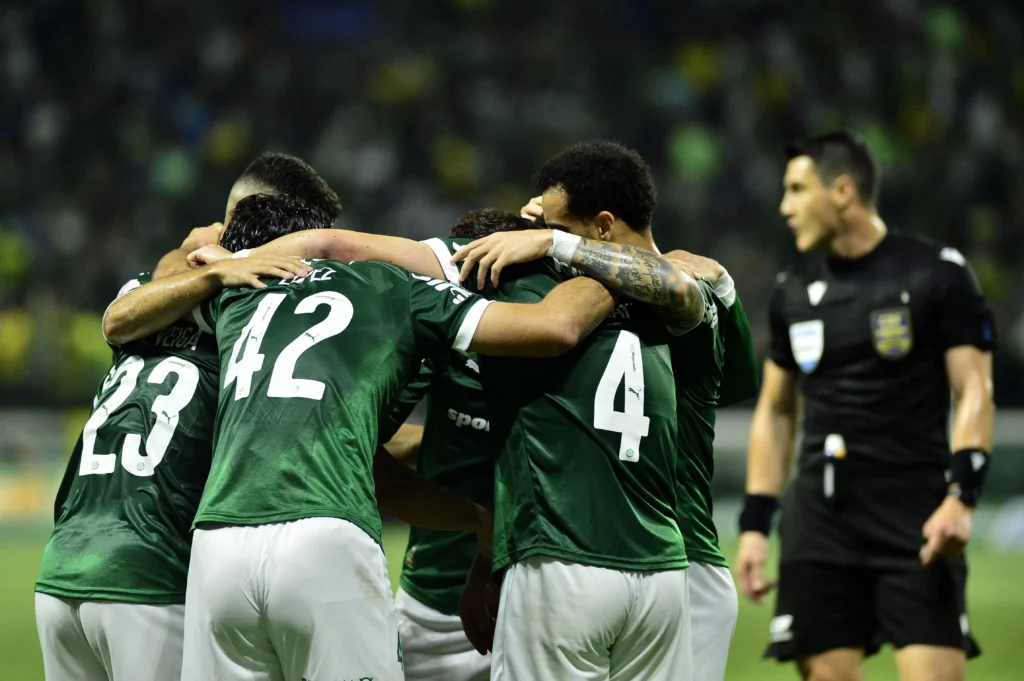 Palmeiras projeta faturamento de R$ 400 milhões com vendas de jogadores em 2026 News 3643 1764900789