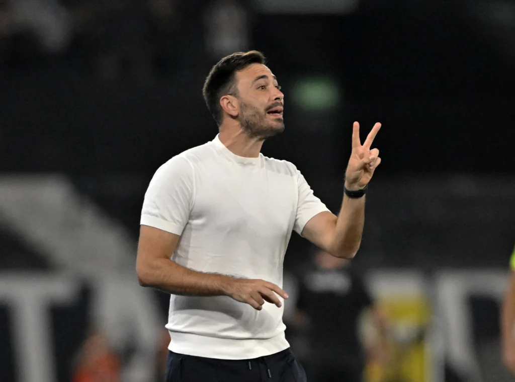 Botafogo: Davide testa defesa com ausência de Barboza e define time titular contra Fortaleza no domingo News 3964 1764984799