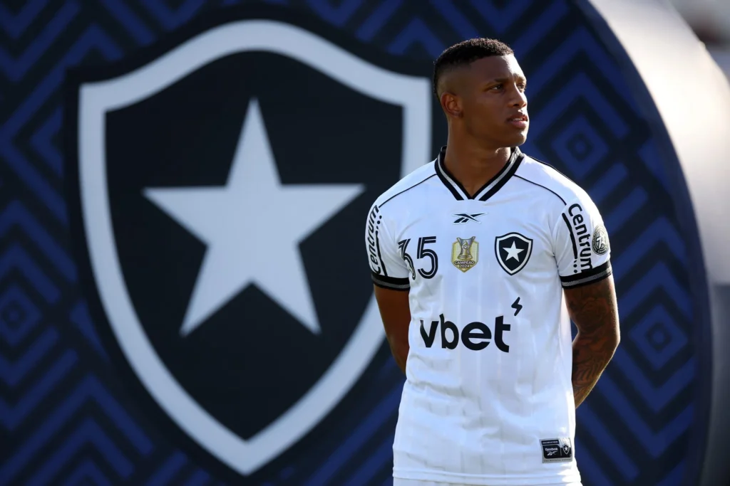 Danilo é ausência confirmada no Botafogo para o confronto contra o Fortaleza na última rodada do Brasileirão News 4275 1765035230