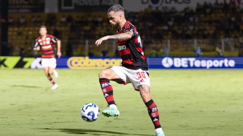 Michael expressa frustração com poucas oportunidades no Flamengo em 2025, mas se mantém profissional e à disposição do clube News 4459 1765099658