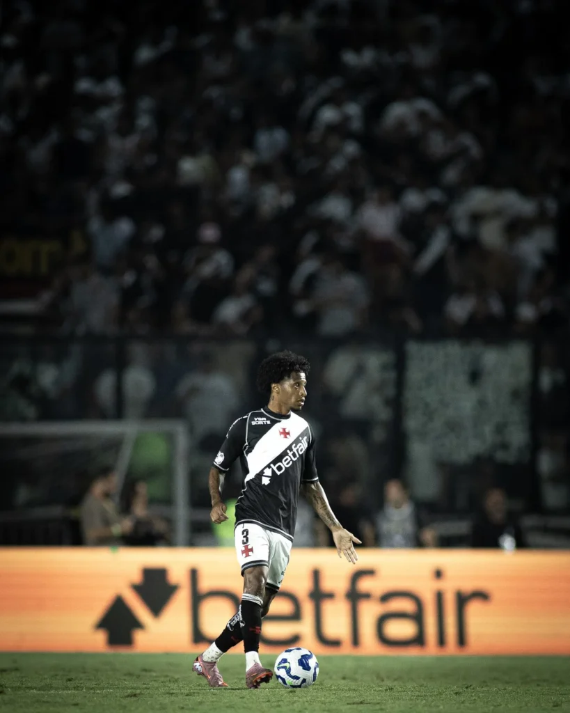 Diniz testa peças e avalia elenco do Vasco para 2026 na última rodada do Brasileirão News 4624 1765118000