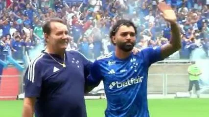 Cruzeiro 2025: Entre Decepções e Viradas, Raposa Cumpre Meta para Brilhar em 2026