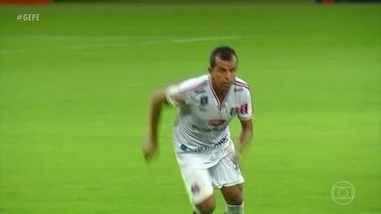 Vica relembra trajetória de Didira: jogos inesquecíveis, polivalência e a transferência para o Atlético-MG