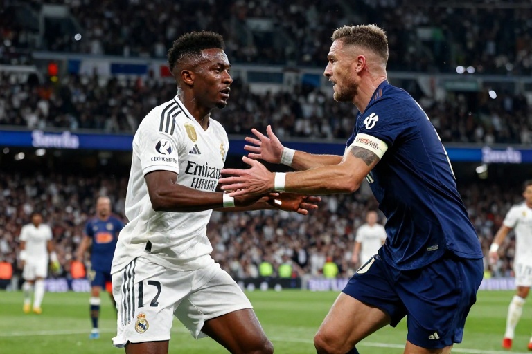 Vini Jr provoca Simeone no Instagram após vitória do Real Madrid e reacende polêmica na semifinal da Supercopa da Espanha