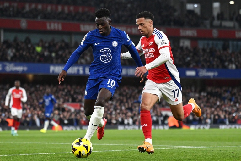 Noni Madueke: A audaciosa troca do Chelsea pelo Arsenal e a agenda completa de esportes no Disney+ hoje