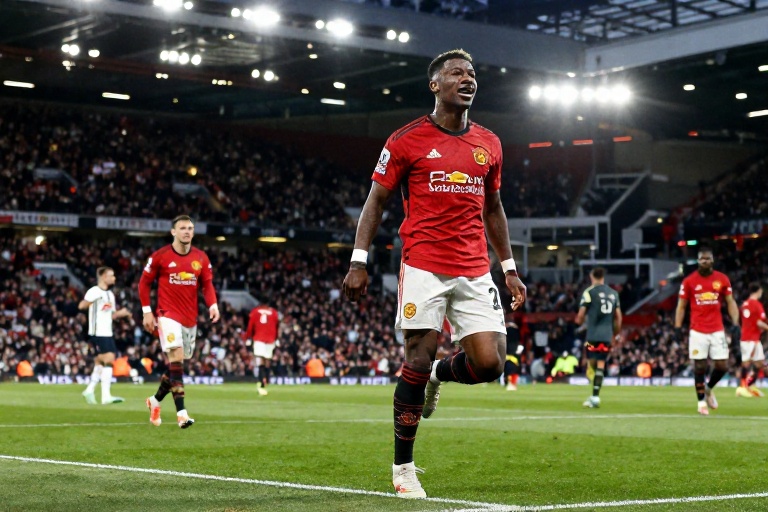 Leeds United vs. Fulham: Análise Completa da Partida do Campeonato Inglês com Estatísticas Detalhadas