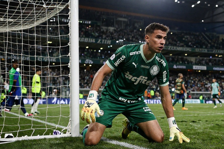 Fenômeno no Gol: Carlos Miguel, do Palmeiras, Choca o Mundo ao Superar Fábi0 e Gigantes Europeus e Liderar Ranking Global de Goleiros em Clean Sheets, Revela Sofascore