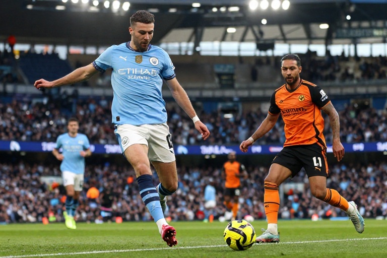 Manchester City e Wolverhampton se enfrentam neste sábado na Premier League; veja horário, onde assistir ao vivo e detalhes da partida