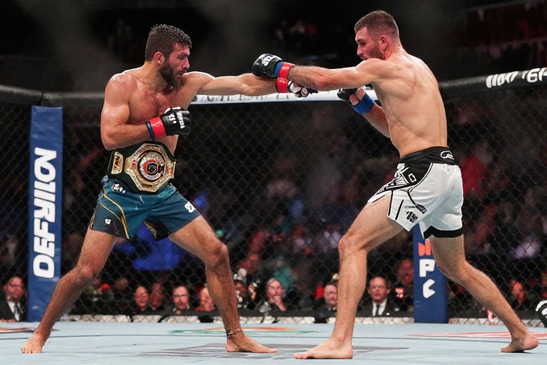 Justin Gaethje Bate Paddy Pimblett em Luta Épica no UFC 324 e Conquista Cinturão Interino dos Leves Pela Segunda Vez em Las Vegas