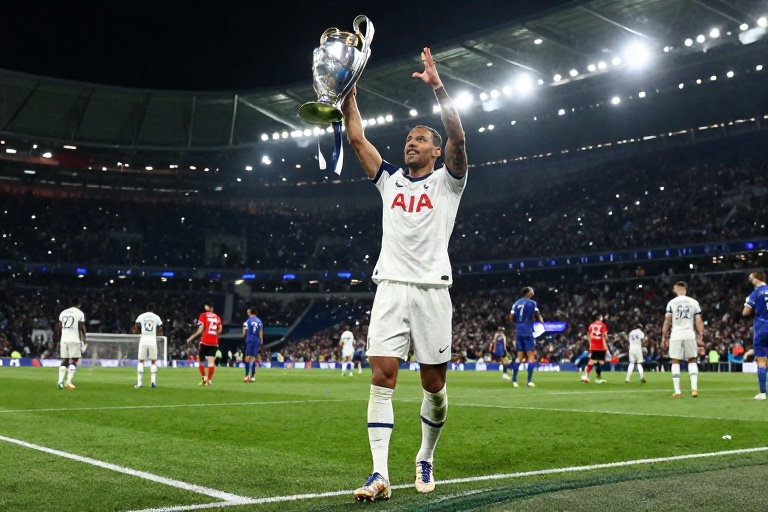 Tottenham garante classificação para as oitavas de final da Champions League após vitória fora de casa sobre o Eintracht Frankfurt