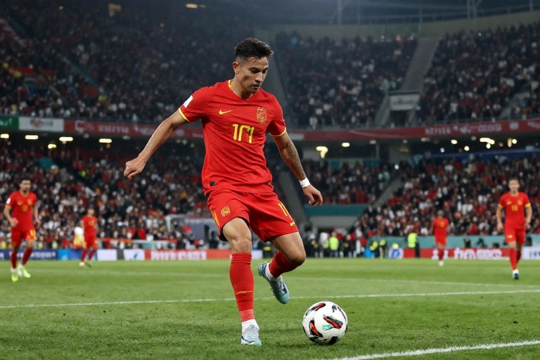 China Impõe Penas Históricas a Futebolistas e Clubes por Manipulação de Resultados em Grande Operação Anticorrupção