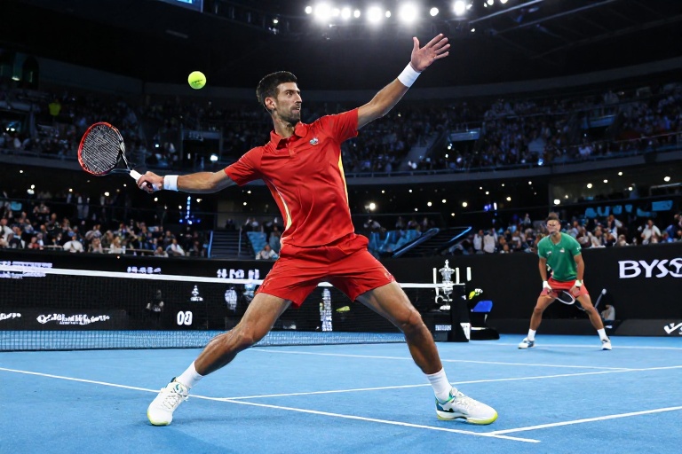 Djokovic busca recorde de 25 Grand Slams no Australian Open contra Alcaraz, que mira ser o mais jovem a vencer os 4 maiores torneios