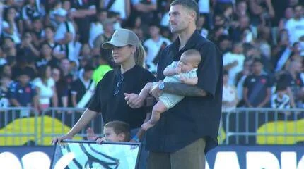 Emocionante Despedida: Vegetti Chora ao Deixar o Vasco e Encaminha Acordo com Clube Paraguaio