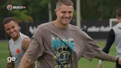 Vasco sofre duro golpe: saídas de Vegetti e Rayan deixam o clube sem metade dos gols de 2025