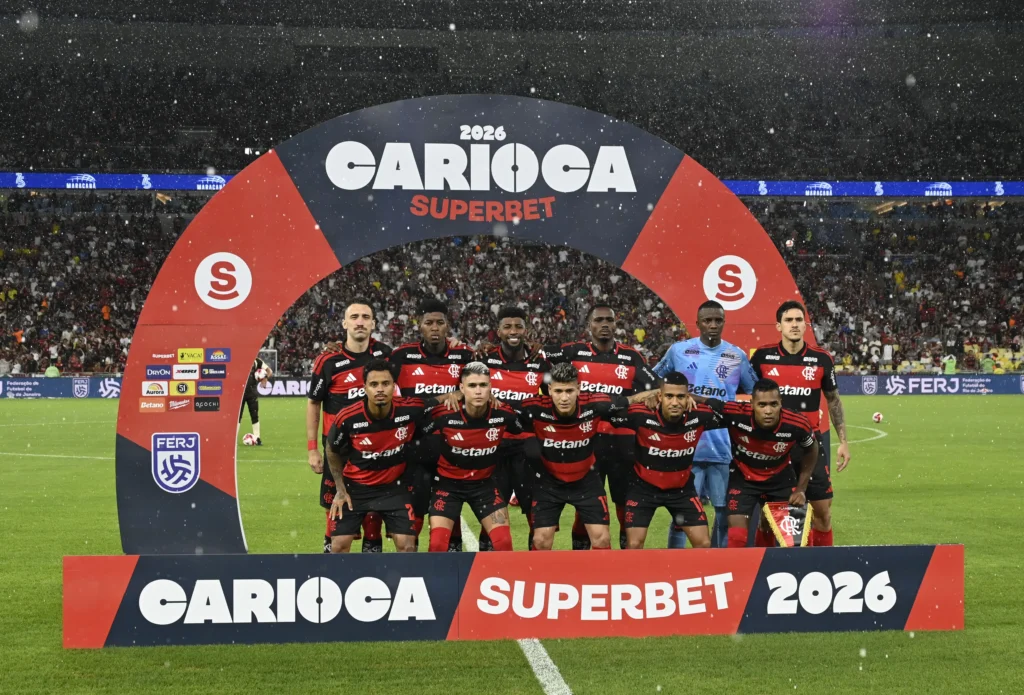 Flamengo Sofre Virada para o Fluminense: Quem se Salvou e Quem Falhou no Maracanã?