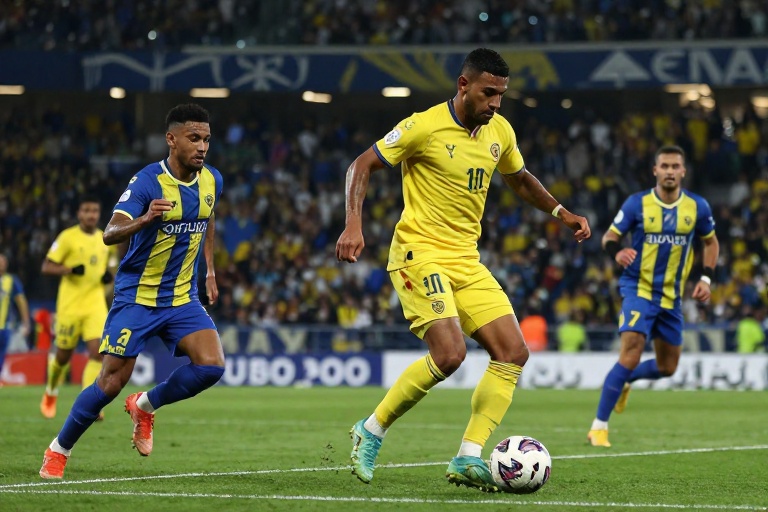 Al Sadd conquista clássico com gols de Firmino e Giovani e aumenta briga pelo título do Catar