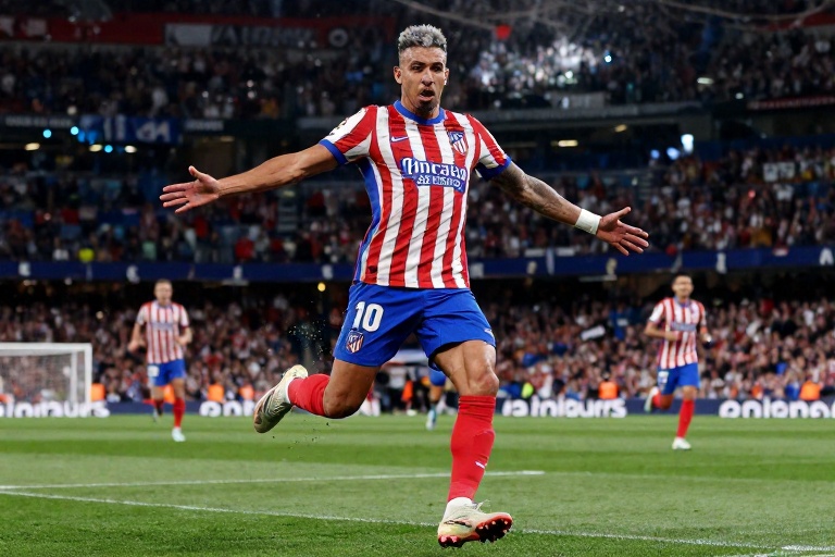 Atlético de Madrid negocia empréstimo de Marcos Leonardo do Al-Hilal com opção de compra de R$ 249 milhões