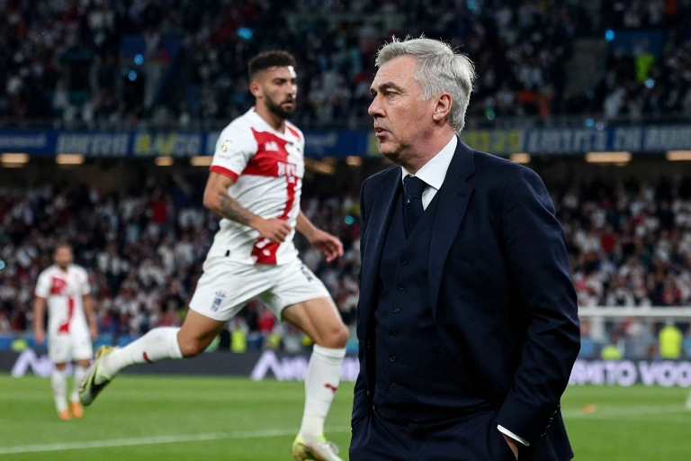 Danilo na Defesa Canarinho: Ancelotti Testa Mudanças Cruciais para o Confronto com a Croácia