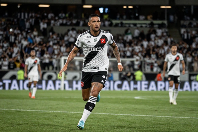 Vasco x Botafogo: Novo Comandante Alvinegro Observa Clássico de Perto em São Januário