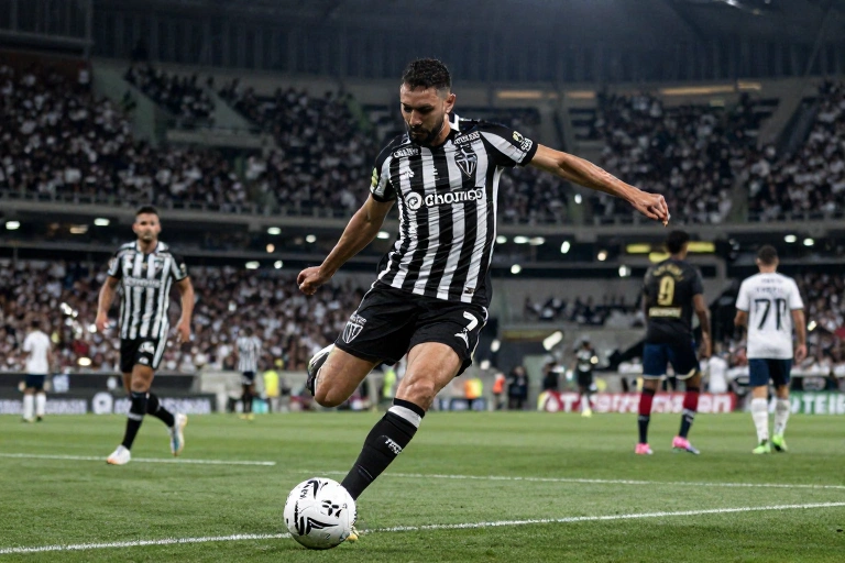 Atlético-MG pode repetir feito inédito desde o time de Felipão e Paulinho contra o Santos?