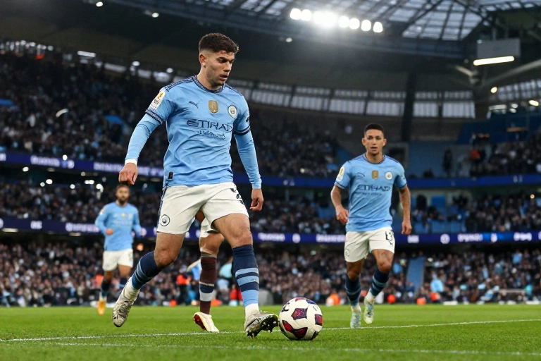 Punição em Stamford Bridge: Enzo Fernández Pede Desculpas, Mas Fica Fora Contra o City