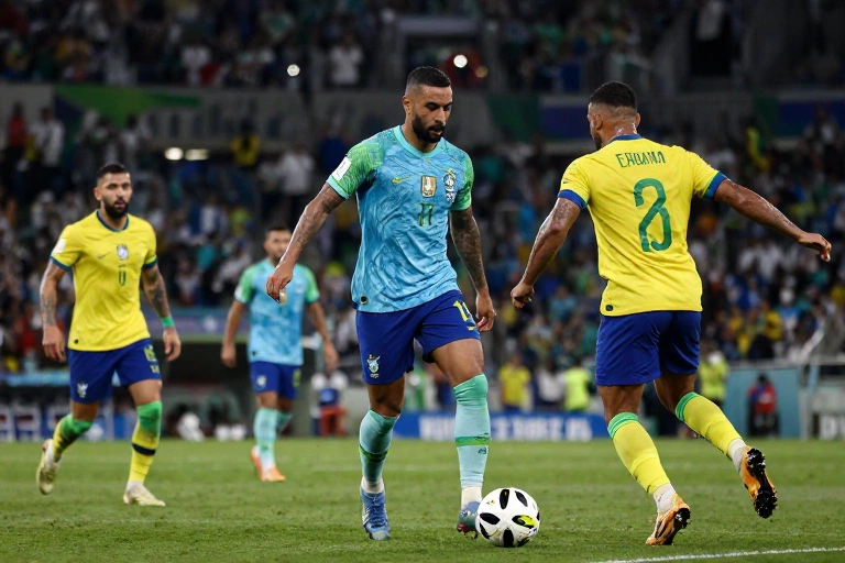 Parceria de ataque ganha novo desdobramento após estreia da França na Copa do Mundo