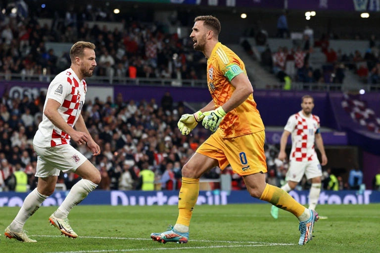 Goleiro croata revive momento decisivo ao parar Harry Kane em penalidade máxima