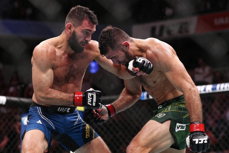 Poatan avalia medidas judiciais e detona arbitragem após derrota polêmica no UFC