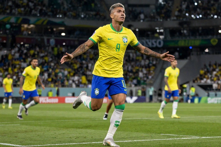 Seleção do Uruguai gera expectativa após Arrascaeta retomar atividades