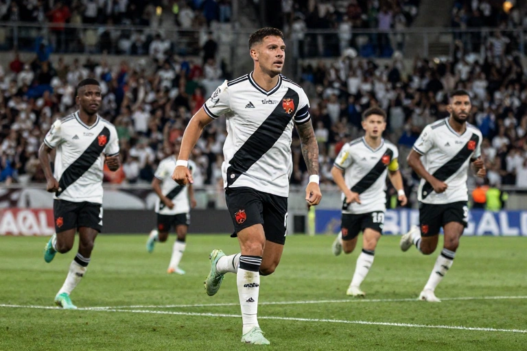 Matías Galarza faz história e entra para o seleto grupo de crias do Vasco em Mundiais
