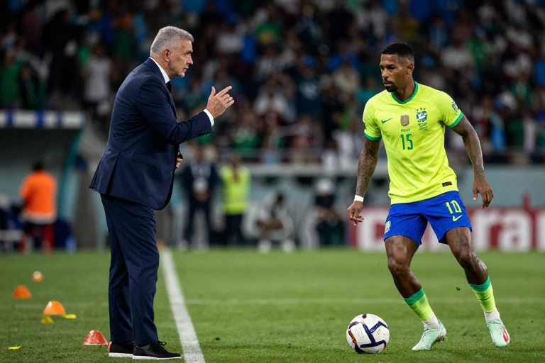 Braithwaite tem dia de comentarista em vitória da França e avalia objetivos do Grêmio após período de treinos