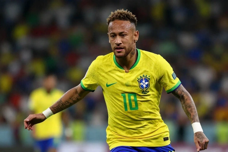 Retorno de Neymar: técnico da Escócia analisa impacto do craque brasileiro em duelo decisivo