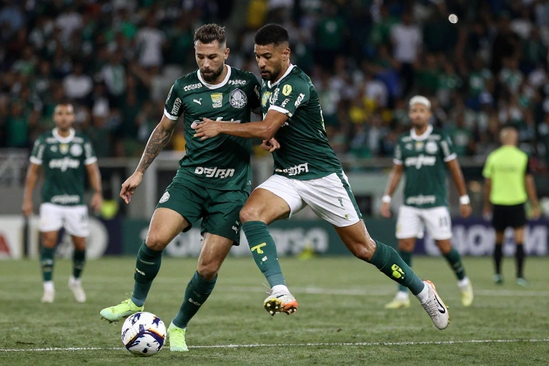 Comprometimento no Palmeiras atinge nível máximo com retornos antecipados ao CT