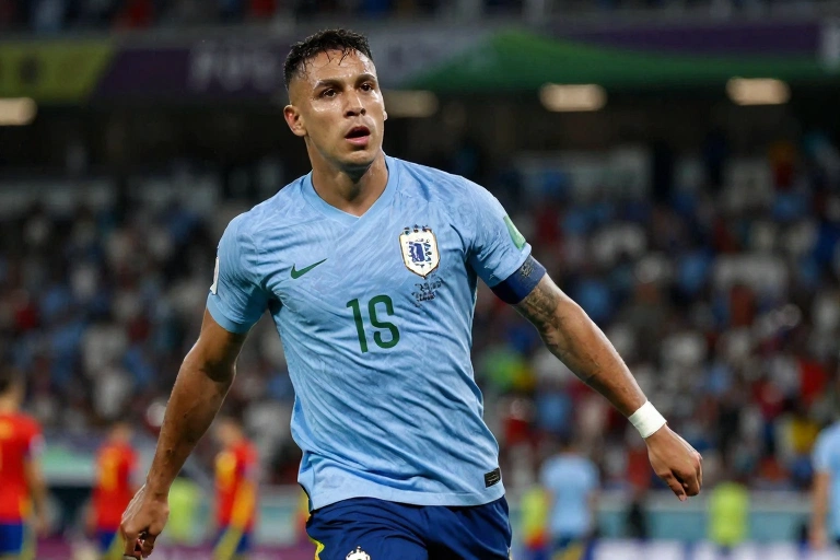 Uruguai: Varela vira dúvida para jogo decisivo contra a Espanha; zagueiro titular pode voltar
