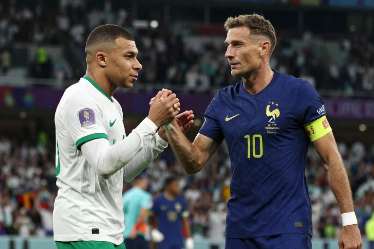 Mbappé ri de provocações do Paraguai, e Deschamps afasta franceses: “Iam acabar com ele”