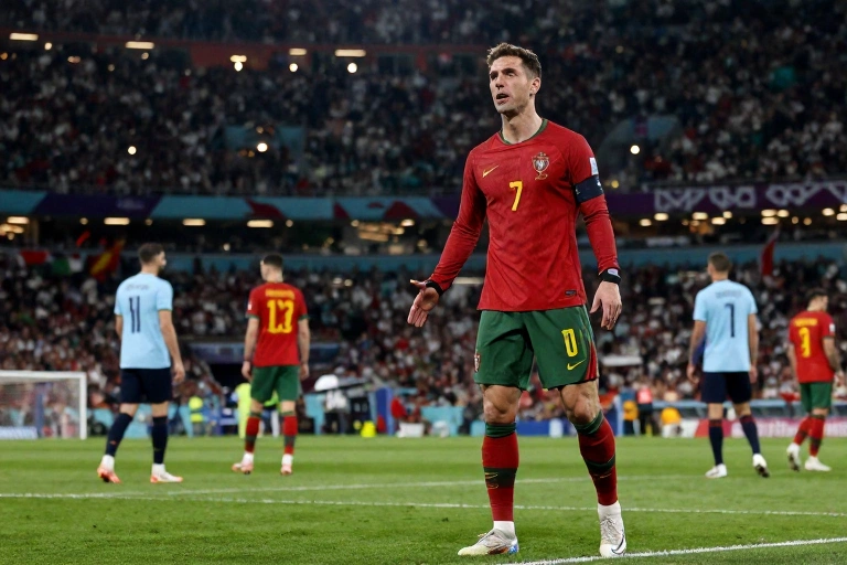 Eliminação de Portugal: Roberto Martínez destaca orgulho após derrota para a Espanha
