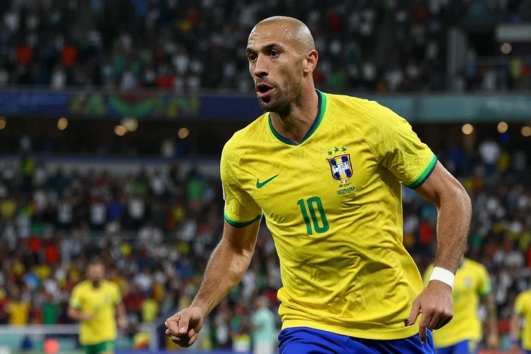 Thierry Henry elogia França e destaca solidez defensiva após classificação histórica à semifinal