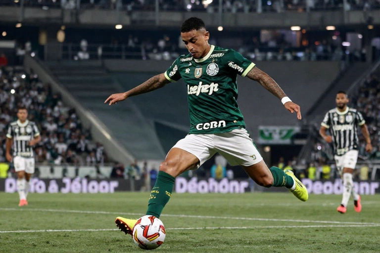 Barboza quebra silêncio e Palmeiras vence Juventus em jogo-treino de tirar o fôlego na Academia