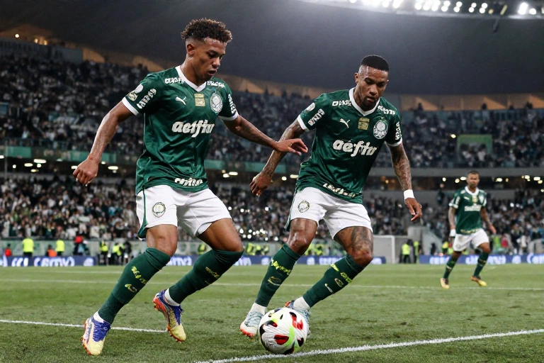 Fim da pausa da Copa do Mundo: Palmeiras agita mercado com Danilo e recupera Vitor Roque