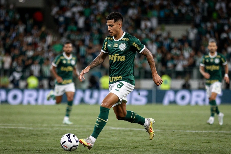 Danilo no Palmeiras? Verdão entra em campo com ‘time B’ e torcida no limite contra o Coritiba