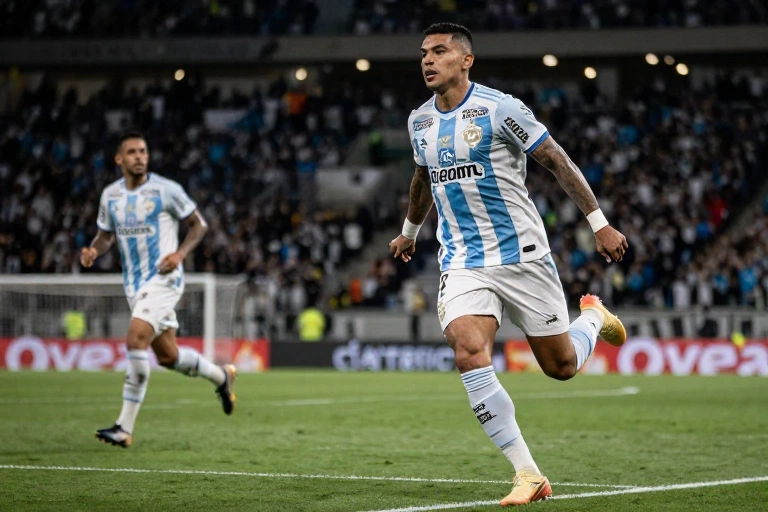 Bomba no City: Melhor da Copa, Rodri vai para faca nas costas e acende alerta