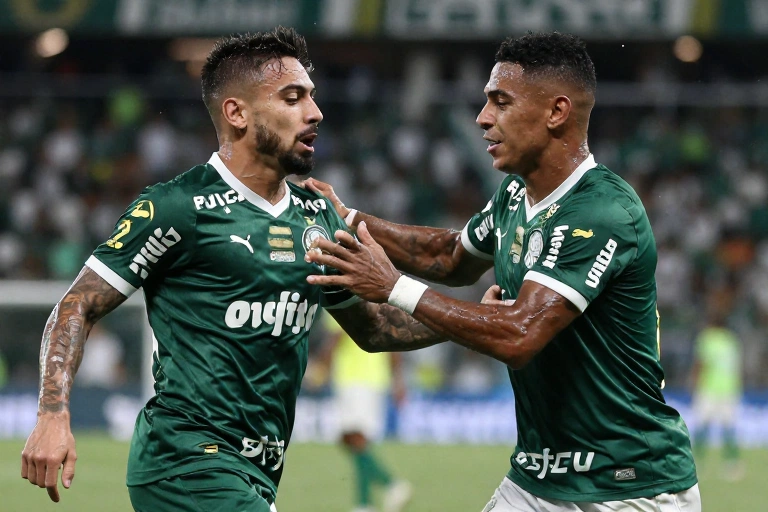 Mauricio, do Palmeiras, é denunciado pelo STJD e pode pegar gancho no Brasileirão: cotovelada em Cacá gera crise e revolta no Vitória