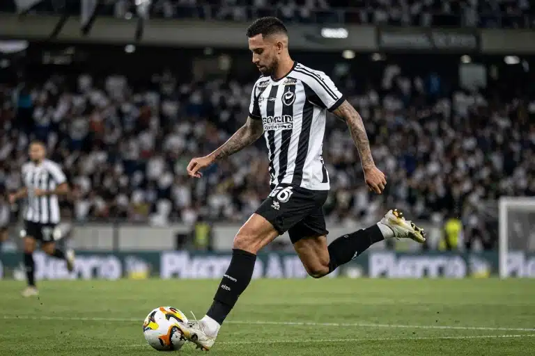 Desfalque à Vista? Bruno Henrique Pode Ficar de Fora Contra o Mirassol