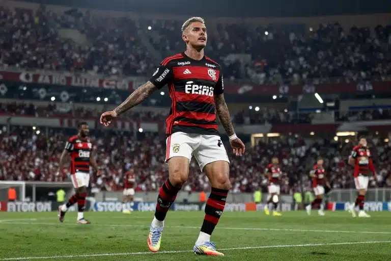 Flamengo Surpreende com Transferência de Alan Santos para o Benfica