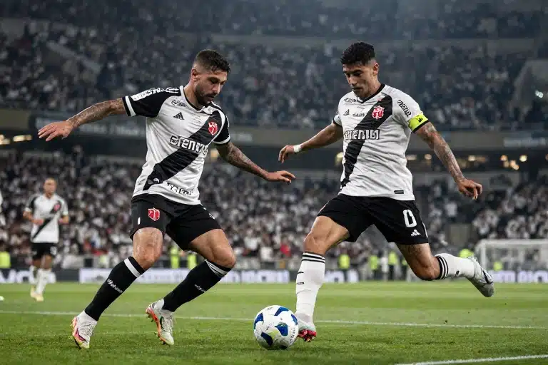 Vasco e Santos se Enfrentam em Batalha Intensa pela Permanência na Série A