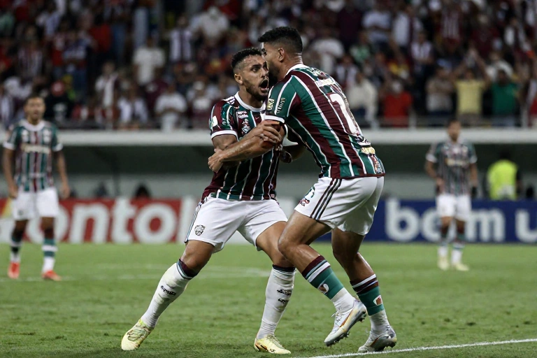 Canobbio rompe o silêncio após expulsão dramática que quase custou a vida do Fluminense na Libertadores